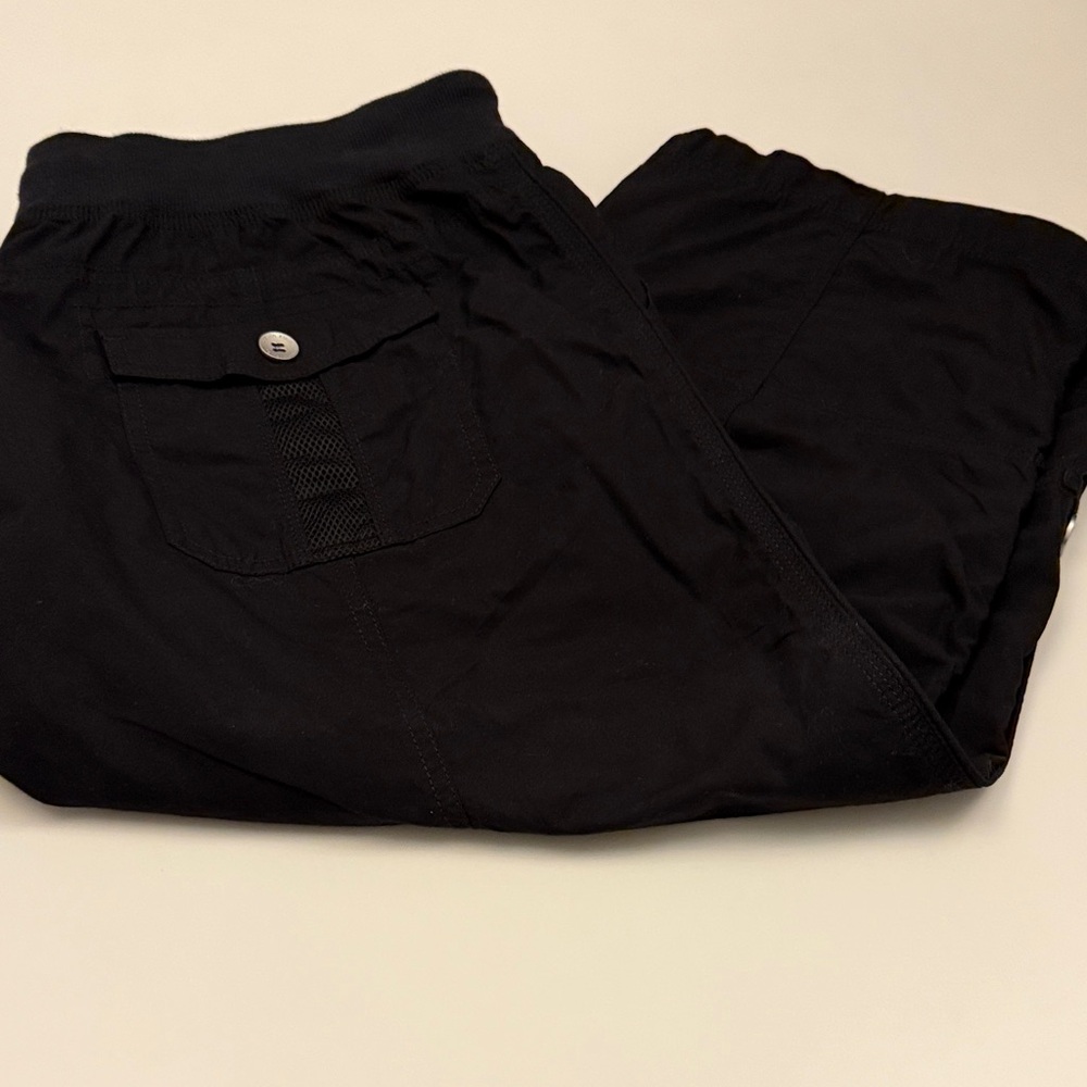 Calvin Klein Black Capris